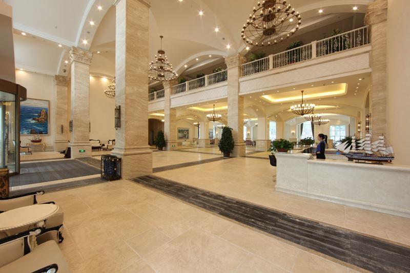 Blue Sky Hotel เยียนไถ ภายนอก รูปภาพ