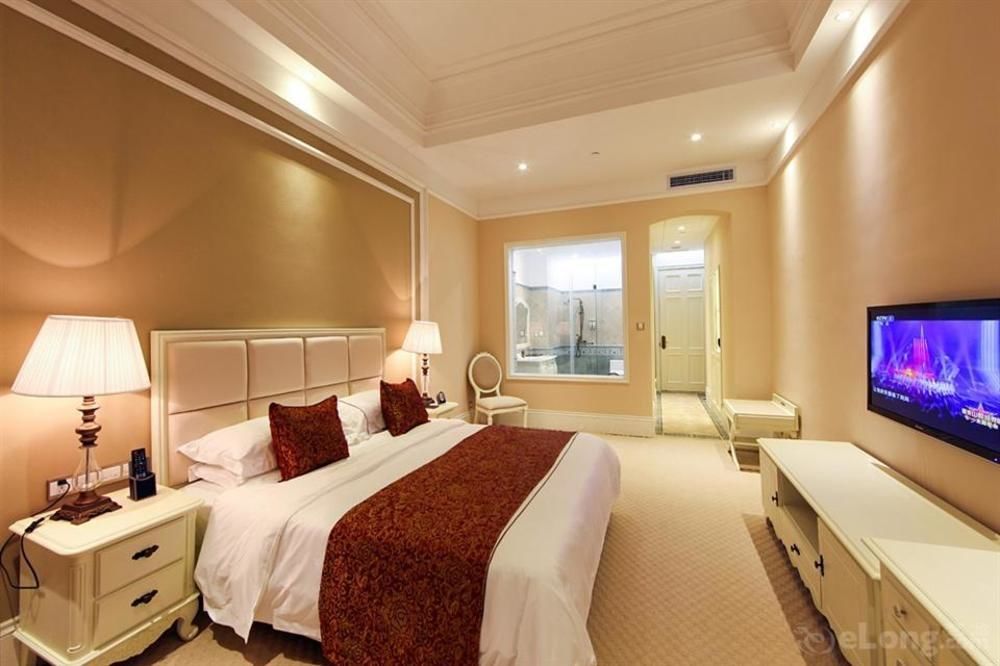 Blue Sky Hotel เยียนไถ ภายนอก รูปภาพ