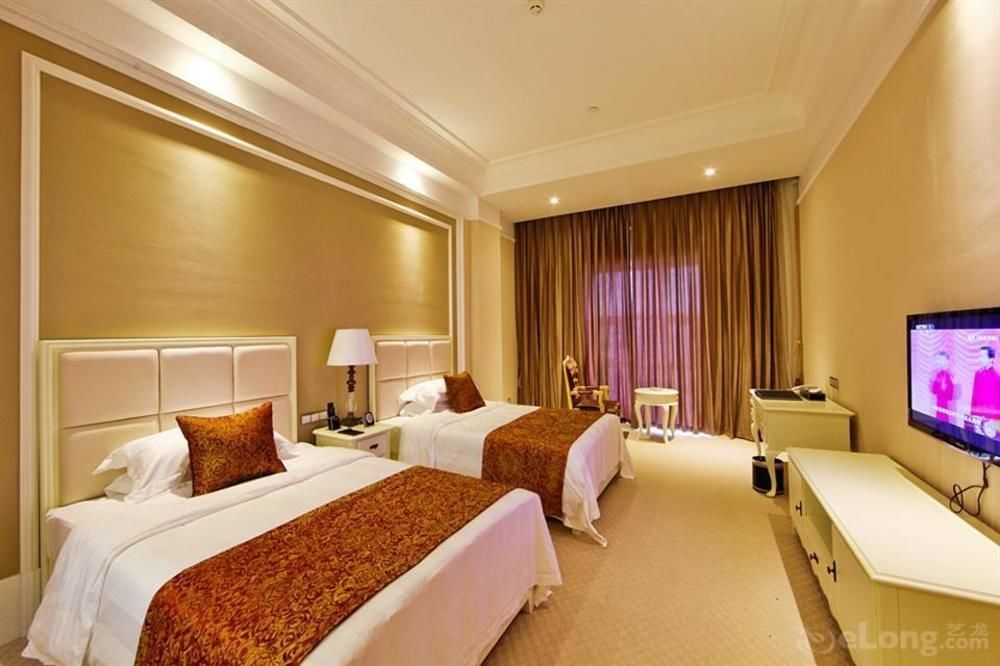 Blue Sky Hotel เยียนไถ ภายนอก รูปภาพ