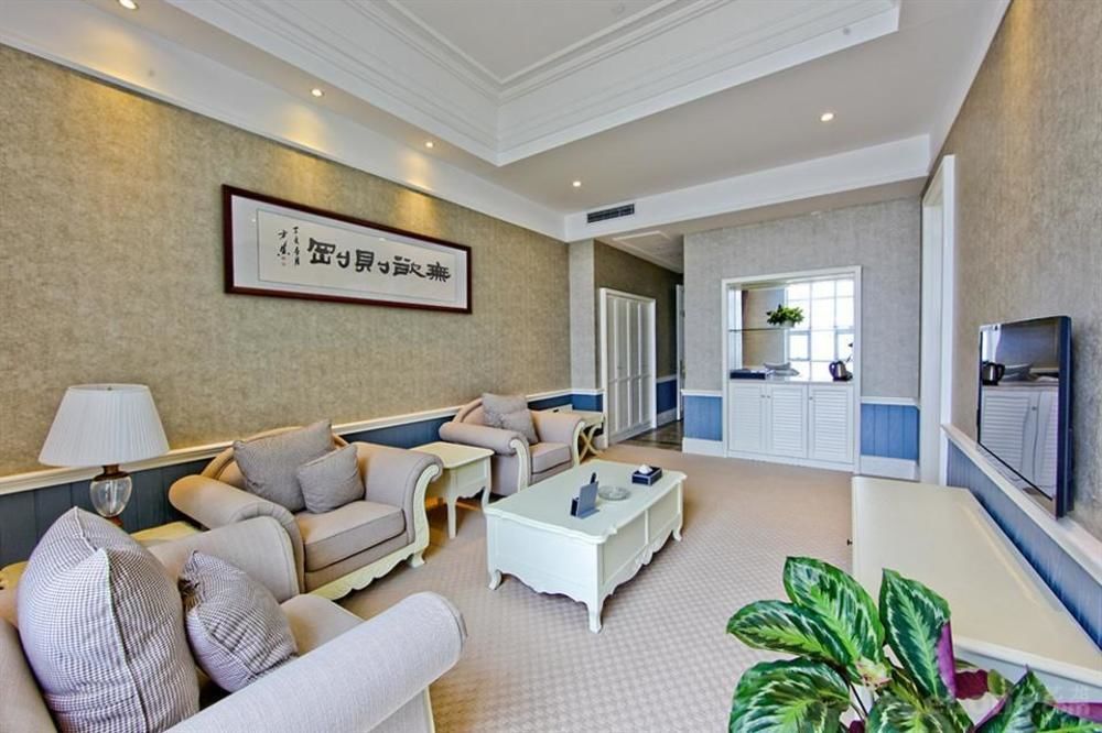 Blue Sky Hotel เยียนไถ ภายนอก รูปภาพ