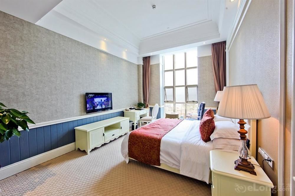 Blue Sky Hotel เยียนไถ ภายนอก รูปภาพ