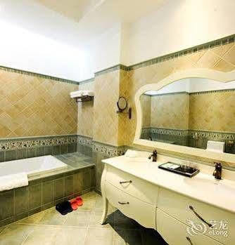 Blue Sky Hotel เยียนไถ ภายนอก รูปภาพ